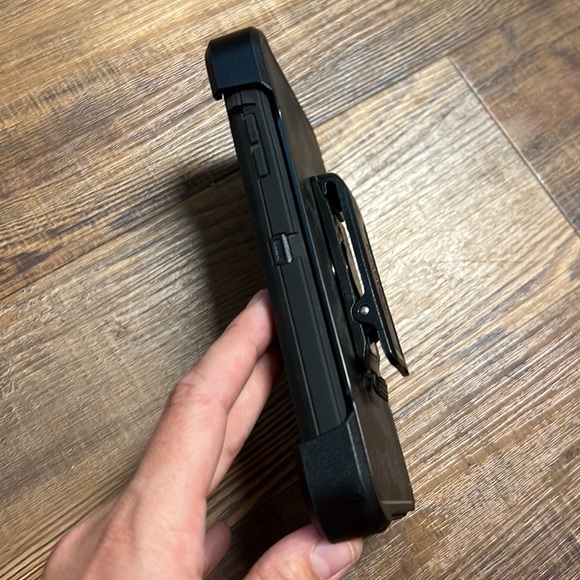 Otter Box phone case - Picture 2 of 4